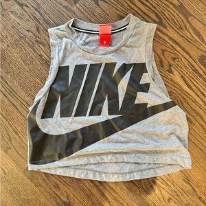 Nike Crop Workout Top